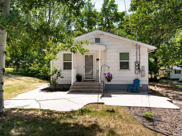 3854 Grandview Dr, Ogden, UT 84403 — photo 2