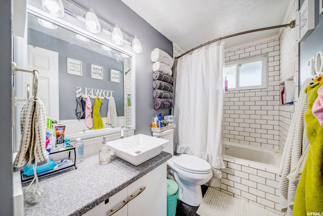 870 E 350 N, Layton, UT 84041 — photo 12