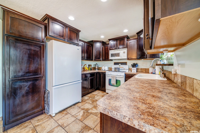 870 E 350 N, Layton, UT 84041 — photo 7