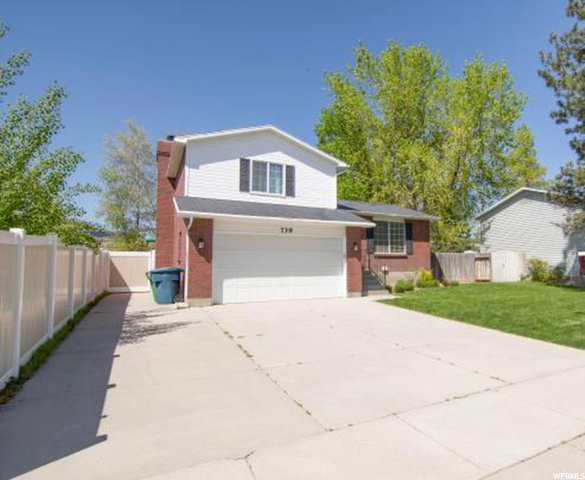 739 E Sandy Dunes Dr, Sandy, UT 84094 — photo 2