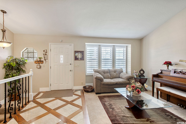 2186 E 10260 S, Sandy, UT 84092 — photo 4