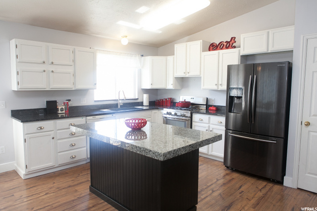 379 S 1050 E, Layton, UT 84041 — photo 3