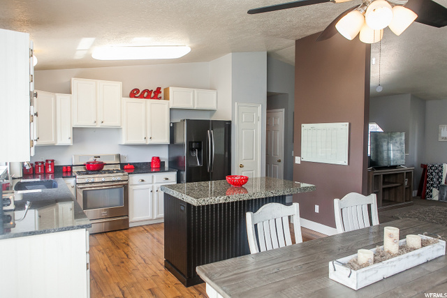 379 S 1050 E, Layton, UT 84041 — photo 4
