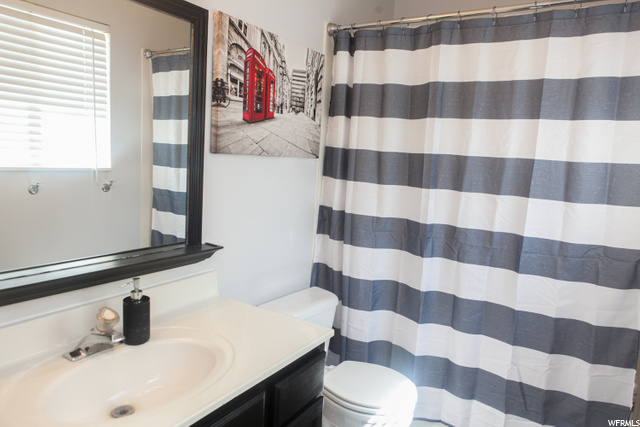 379 S 1050 E, Layton, UT 84041 — photo 10