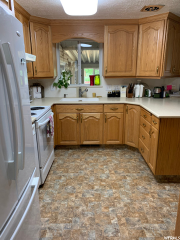 1209 E 1100 S, Clearfield, UT 84015 — photo 4