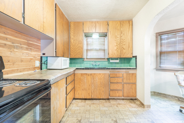 505 E 13th St S, Ogden, UT 84404 — photo 9