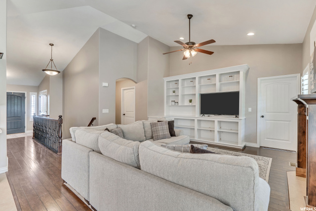 926 N 1250 E, Layton, UT 84040 — photo 11