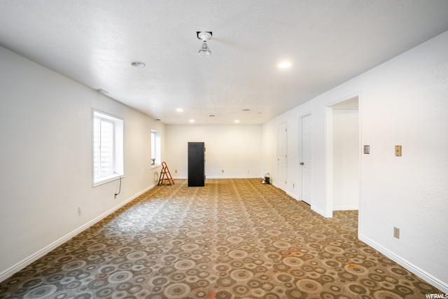 Extra Large Family Room