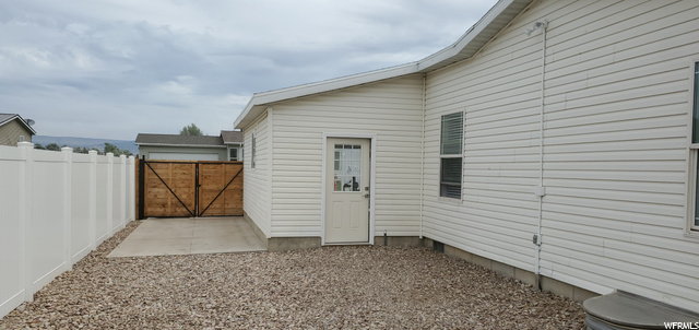 223 W 2000 Rd S, Vernal, UT 84078 — photo 2