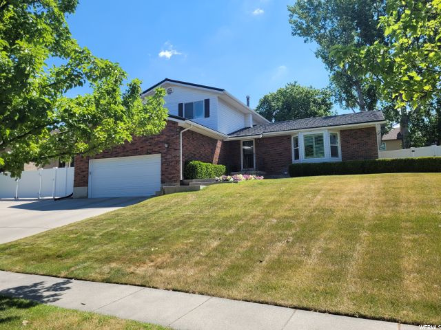 5543 S White Springs Dr, Salt Lake City, UT 84123