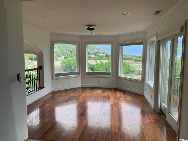 Second level off bedroom