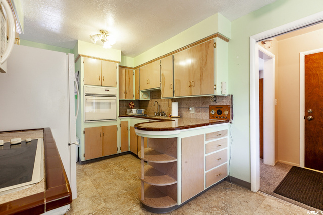 2466 S 450 E, Bountiful, UT 84010 — photo 11