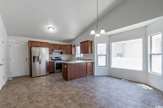 2015 S James Cir, Clearfield, UT 84015 — photo 9