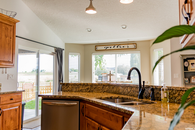 1076 E 4000 S, Vernal, UT 84078 — photo 8