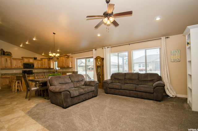 562 W 3150 S, Syracuse, UT 84075 — photo 5