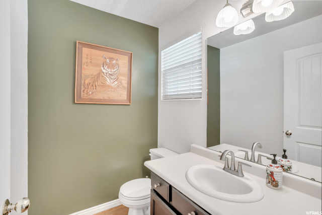 170 W 275 N, Centerville, UT 84014 — photo 10