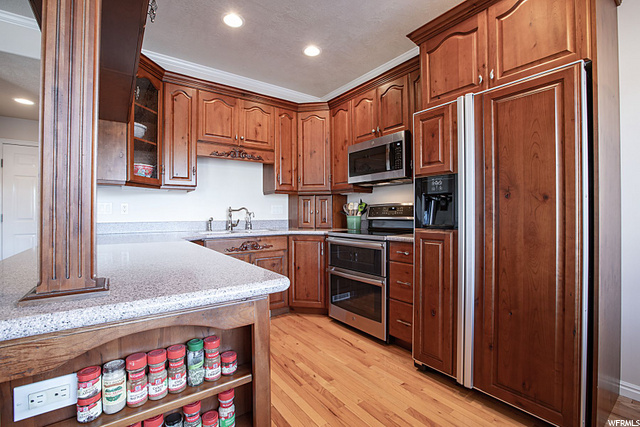 233 E White Spruce Cv, Sandy, UT 84070 — photo 6
