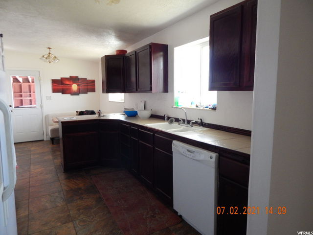 161 E 900 N, Price, UT 84501 — photo 3