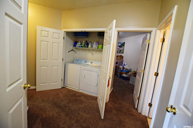 Laundry in Hall