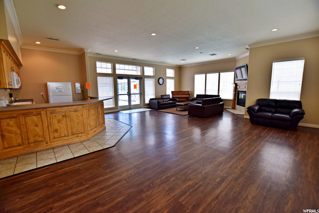 Clubhouse Main Room