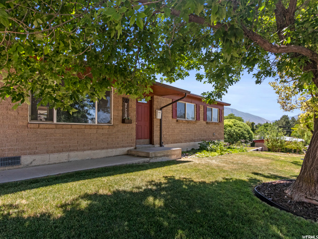272 N 900 E, Springville, UT 84663 — photo 2