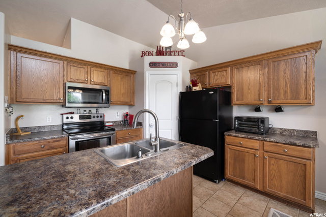 141 E 1100 S, Vernal, UT 84078 — photo 9