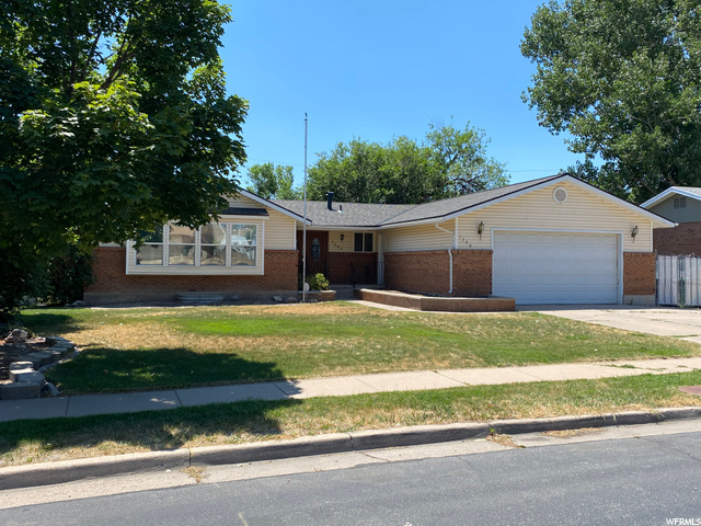 1390 Valhalla Dr, Clearfield, UT 84015 — photo 2