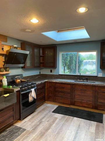 177 N 200 E, Kanab, UT 84741 — photo 2
