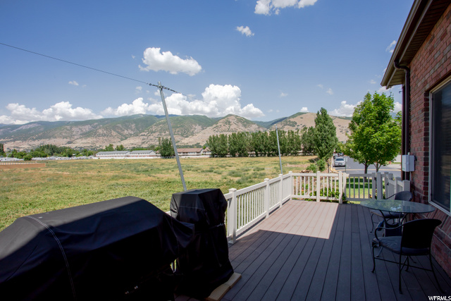1697 N Pages Pl W, Bountiful, UT 84010 — photo 3