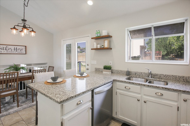 2190 N 1075 E, Layton, UT 84040 — photo 5