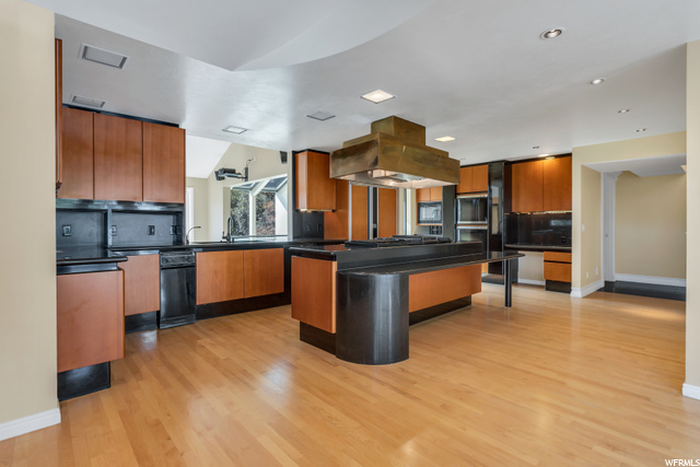 1815 S High Pointe Dr, Bountiful, UT 84010 — photo 12