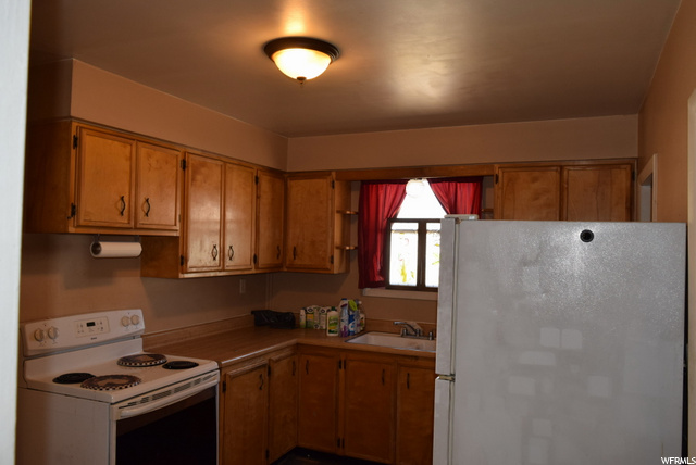 718 Royal St, Helper, UT 84526 — photo 8