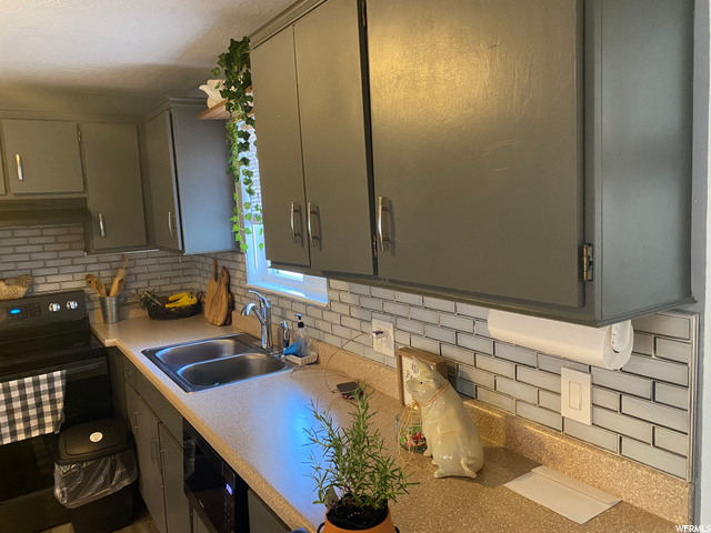 3393 S Oquirlane St, Magna, UT 84044 — photo 10