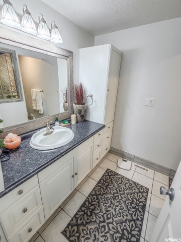 Upstairs bathroom