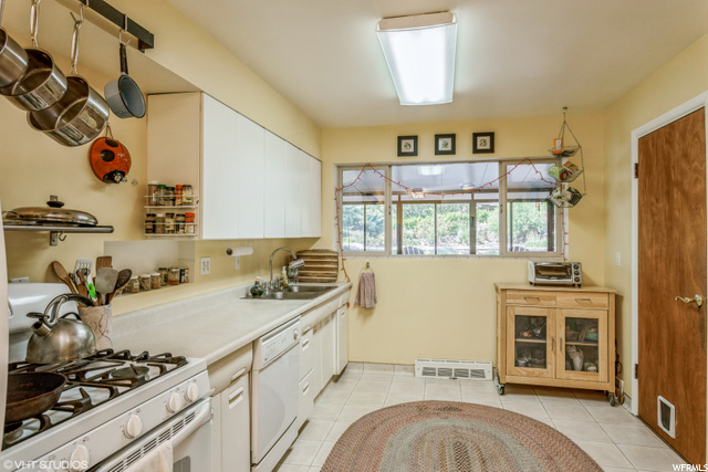 1360 E Sheridan Dr S, Ogden, UT 84404 — photo 10