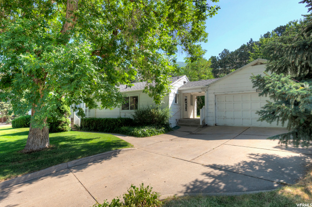 872 N 400 E, Centerville, UT 84014 — photo 2