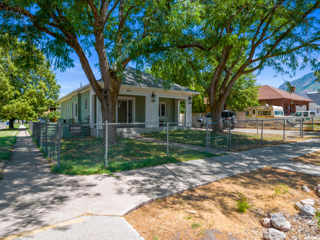 854 26th St, Ogden, UT 84401 — photo 2