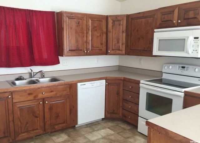 580 E Main, Myton, UT 84052 — photo 5