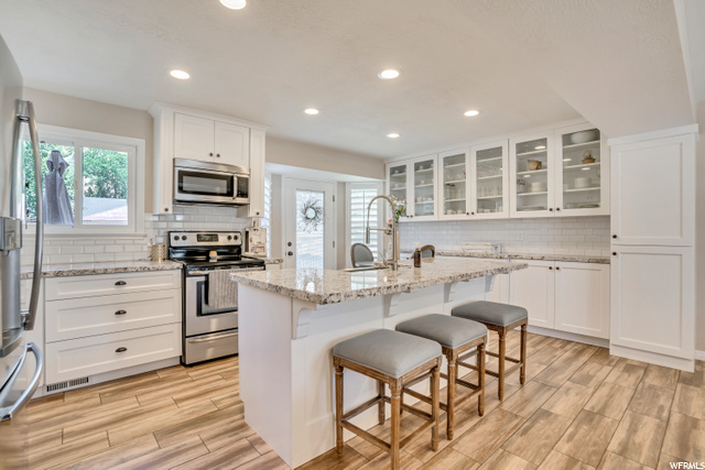 227 E 1875 Cir N, Centerville, UT 84014 — photo 7