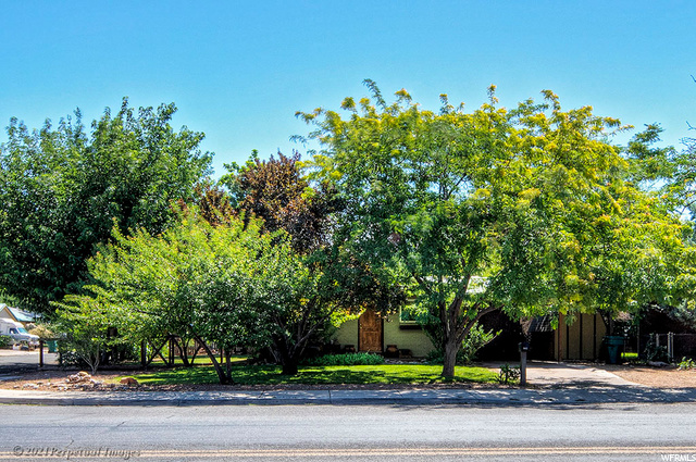 562 N 500 W, Moab, UT 84532 — photo 3
