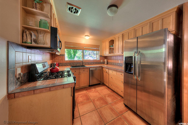 562 N 500 W, Moab, UT 84532 — photo 9