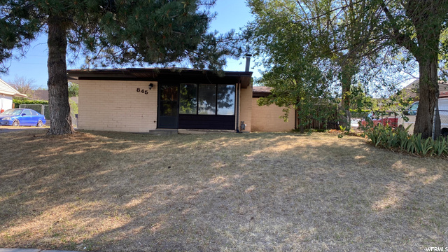845 S Birch St E, Clearfield, UT 84015 — photo 2