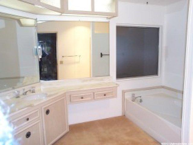 9802 Alta View Ct, Sandy, UT 84070 — photo 2