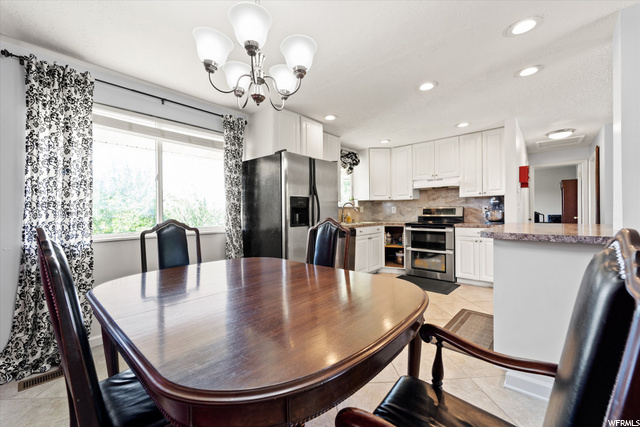 1719 N 2850 W, Clinton, UT 84015 — photo 9