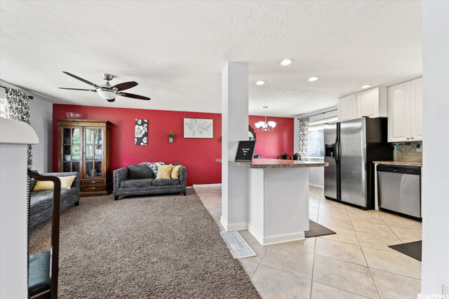 1719 N 2850 W, Clinton, UT 84015 — photo 3
