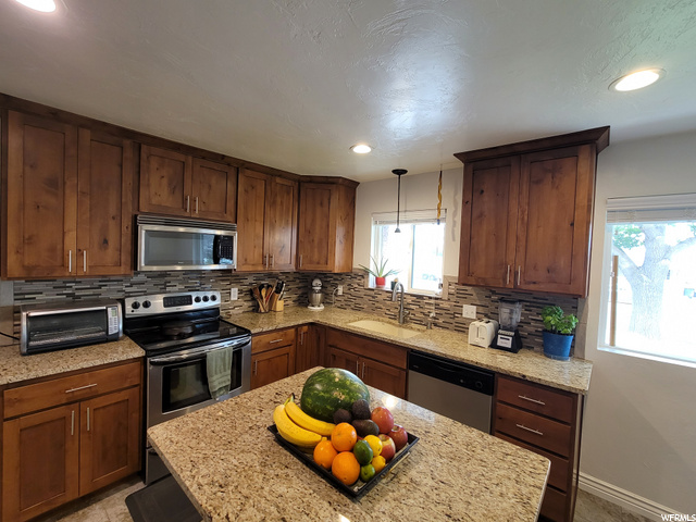 489 E 200 N, Price, UT 84501 — photo 9