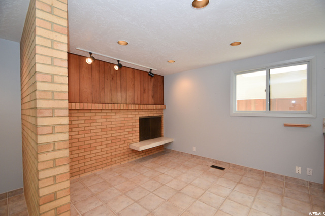 930 N Stonybrook Rd E, Kaysville, UT 84037 — photo 9