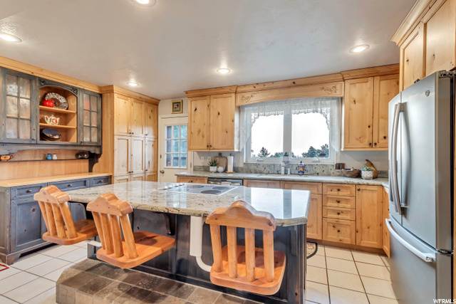 2623 E Willow Bend Dr, Sandy, UT 84093 — photo 9