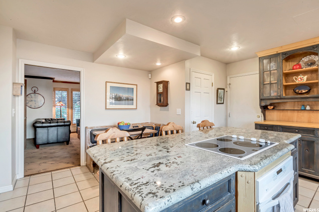 2623 E Willow Bend Dr, Sandy, UT 84093 — photo 10