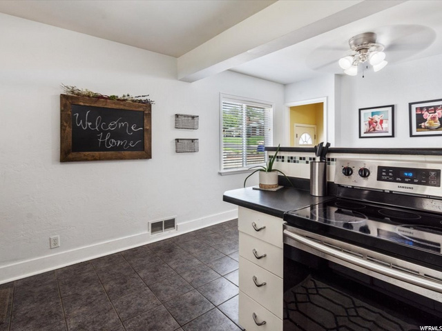 692 W 3500 S, Bountiful, UT 84010 — photo 9